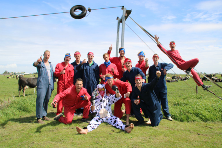 vrijgezellenfeest-boerderij-768x512